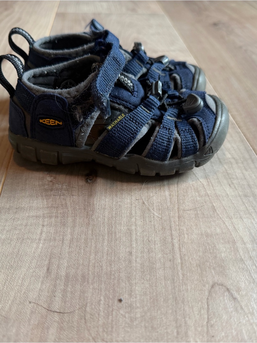 KEEN Kids Navy and Gray Closed-Toe Adventure Sandals